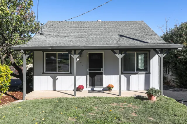 $289,950 | 3443 West Street, Redding, CA 96001