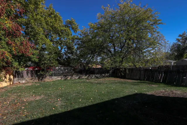 $289,950 | 3443 West Street, Redding, CA 96001