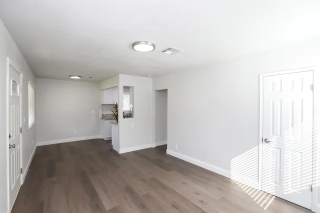 $289,950 | 3443 West Street, Redding, CA 96001