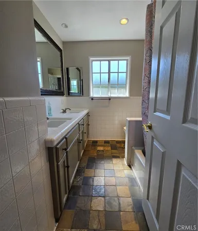$4,450 | 12421 Lee Lane, Garden Grove, CA 92840