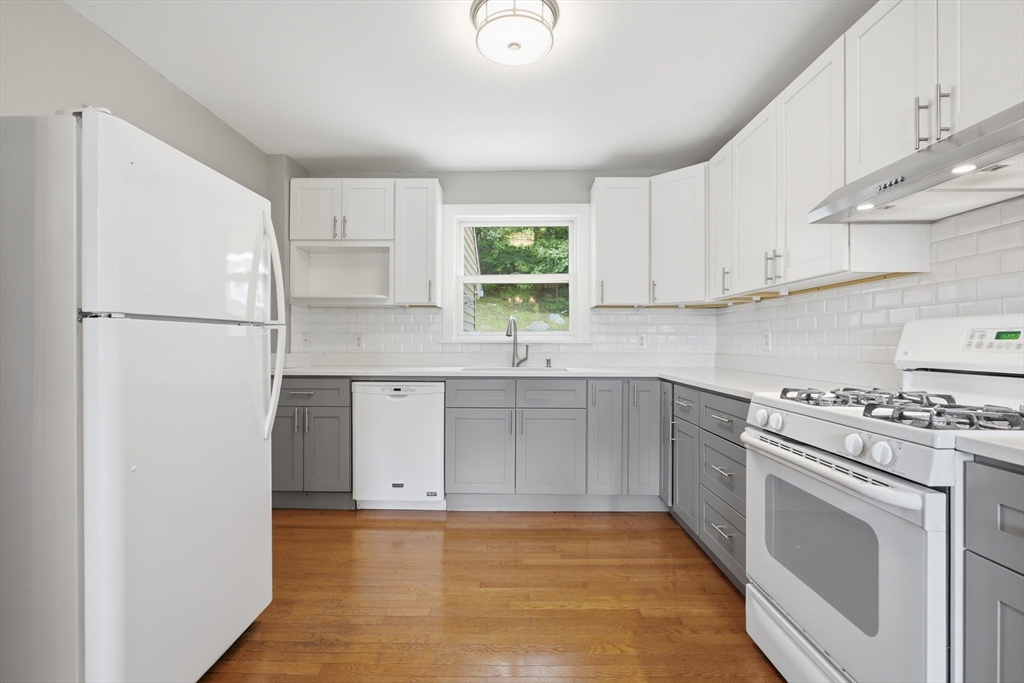 3 Myrtle Terrace Wakefield, MA 01880 - Photo 13 of 38