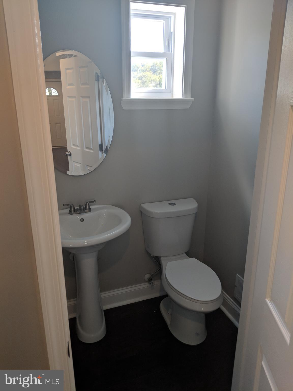 4209 Bonner Road Baltimore, MD 21216 - Photo 6 of 17 Interior (General)