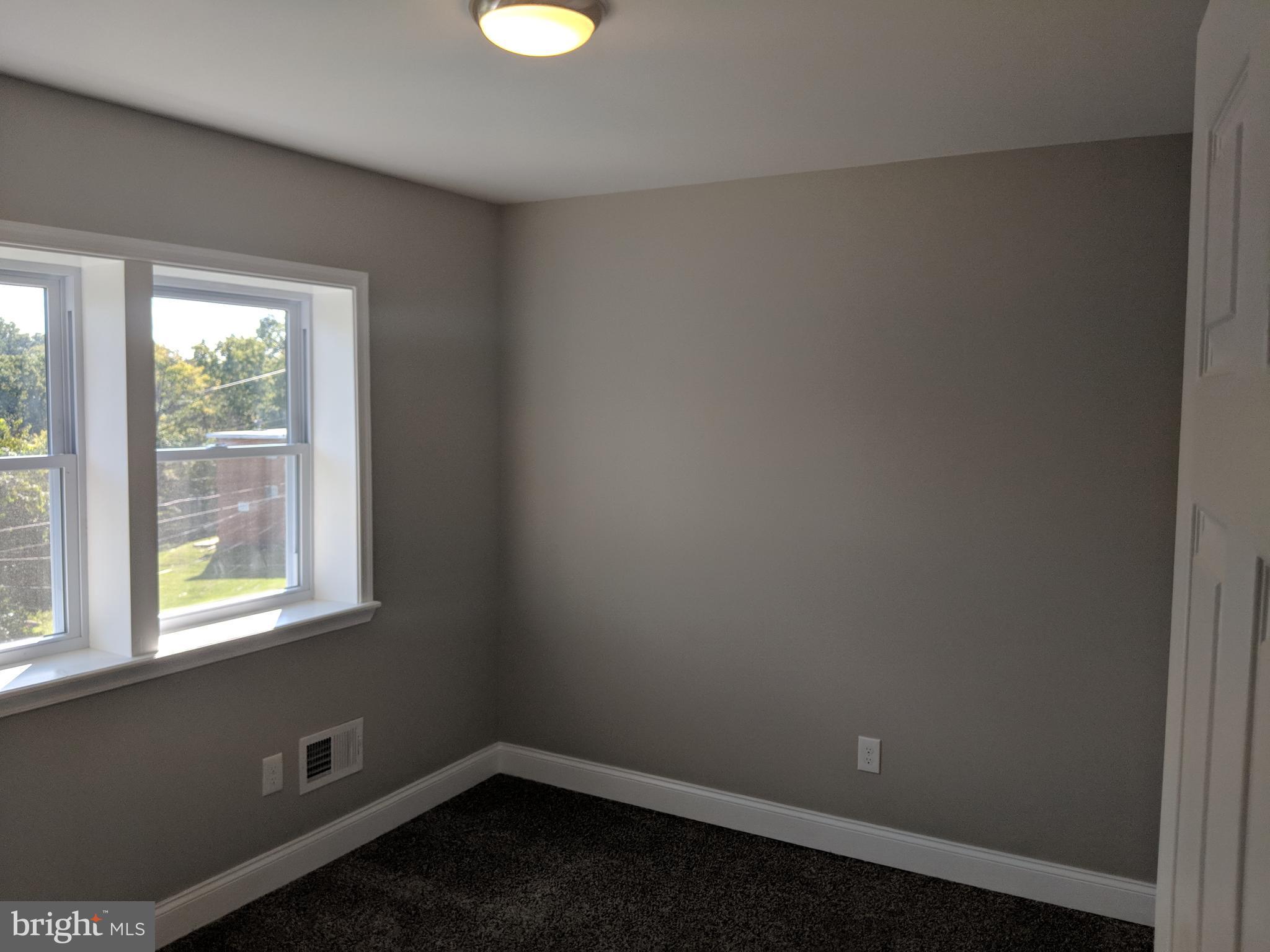 4209 Bonner Road Baltimore, MD 21216 - Photo 8 of 17 Interior (General)