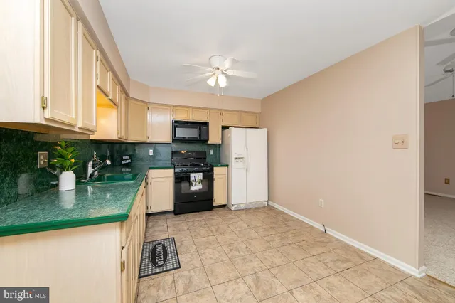 $324,900 | 12 Hancock Lane, Berlin, NJ 08009