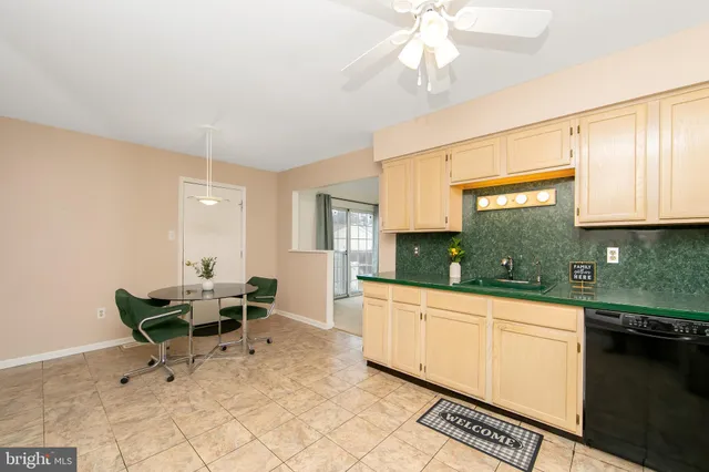 $324,900 | 12 Hancock Lane, Berlin, NJ 08009