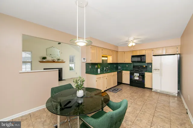 $324,900 | 12 Hancock Lane, Berlin, NJ 08009