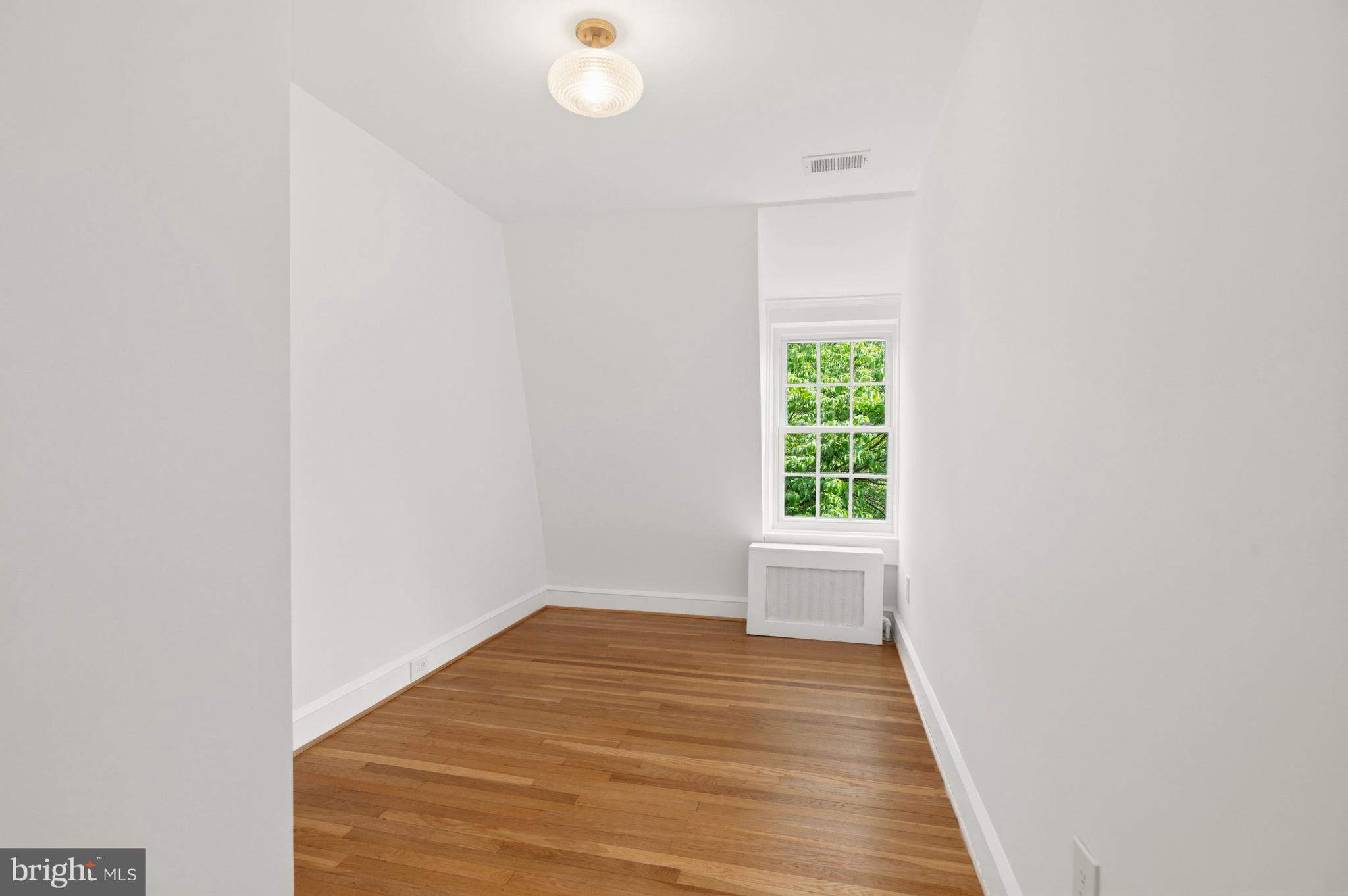 3533 R Street Northwest Washington, DC 20007 - Photo 18 of 27 Upper Level Bedroom 2