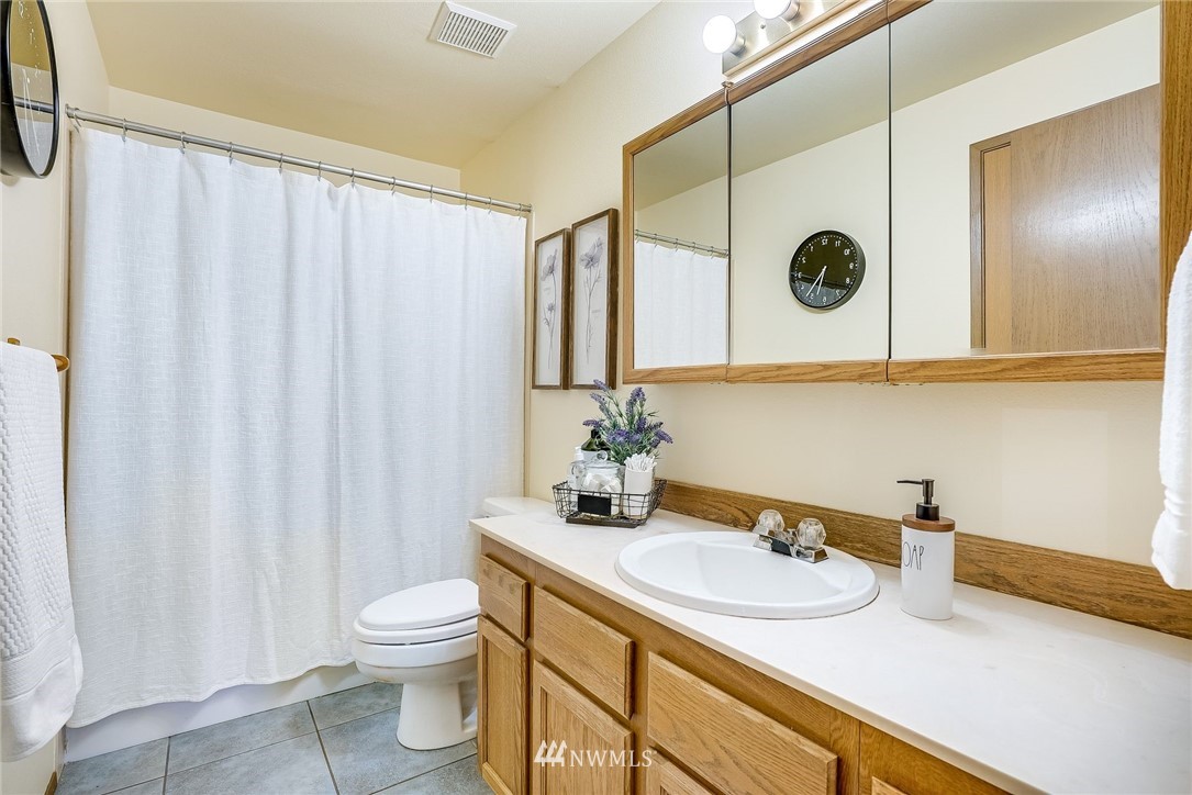 1222 223rd Street Southwest Bothell, WA 98021 - Photo 14 of 22