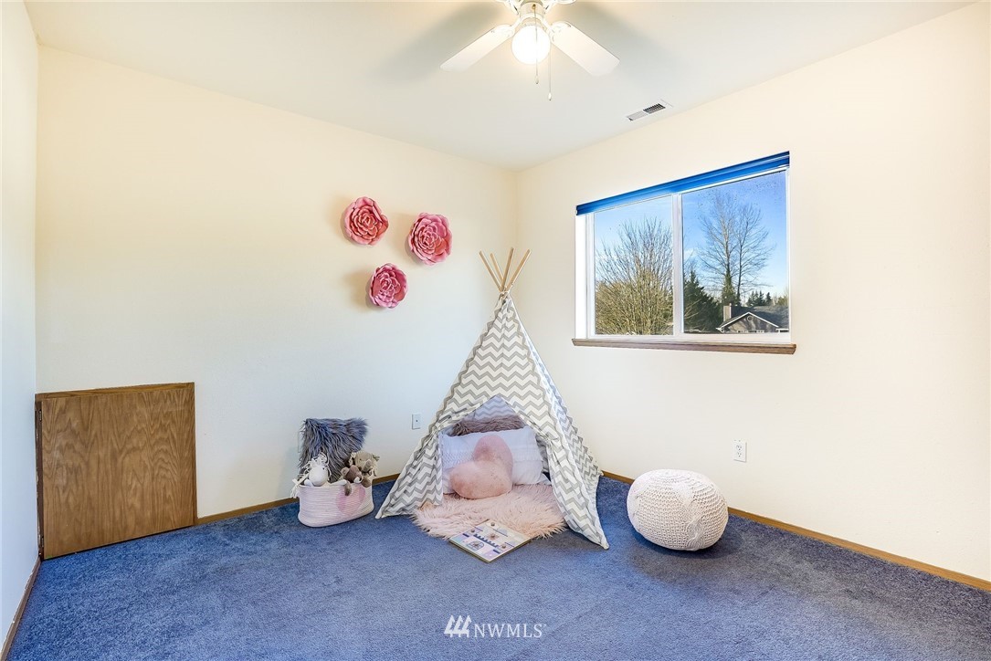1222 223rd Street Southwest Bothell, WA 98021 - Photo 16 of 22