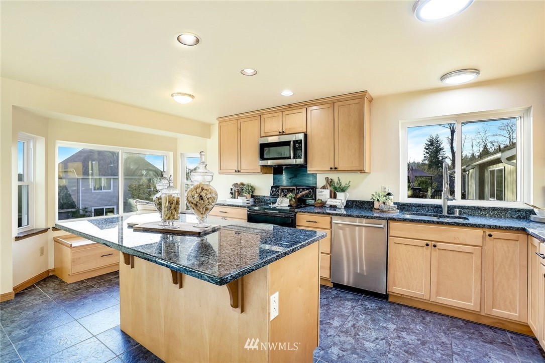 1222 223rd Street Southwest Bothell, WA 98021 - Photo 8 of 22