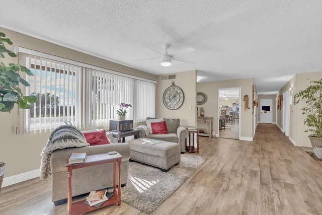 $4,999,000 | 12812 East Stroud Avenue, Kingsburg, CA 93631