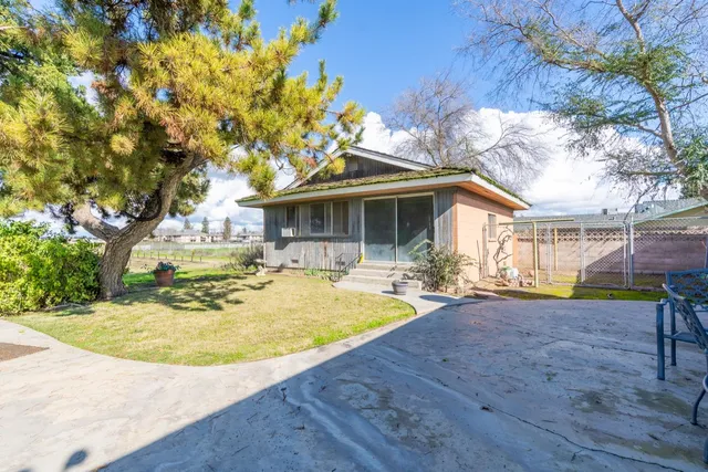 $4,999,000 | 12812 East Stroud Avenue, Kingsburg, CA 93631