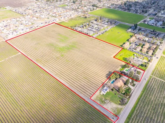 $4,999,000 | 12812 East Stroud Avenue, Kingsburg, CA 93631