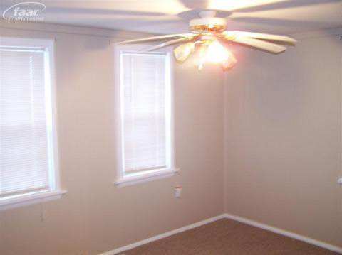 3091 North Belsay Road Flint, MI 48506 - Photo 6 of 10 20125080-5.JPG