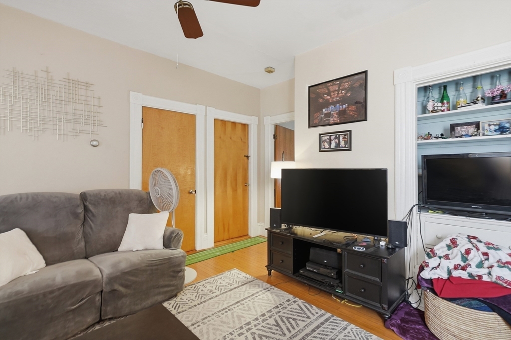 115-117 Chestnut Street Waltham, MA 02453 - Photo 13 of 42
