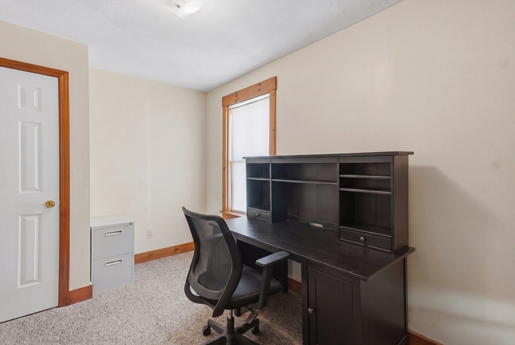115-117 Chestnut Street Waltham, MA 02453 - Photo 25 of 42