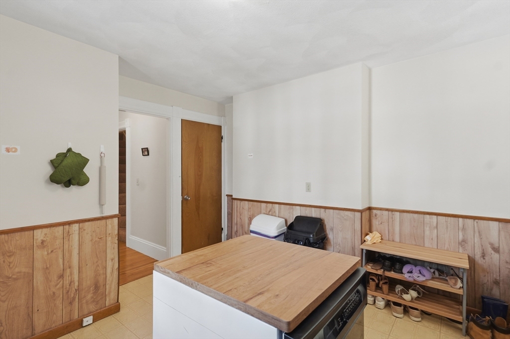 115-117 Chestnut Street Waltham, MA 02453 - Photo 31 of 42
