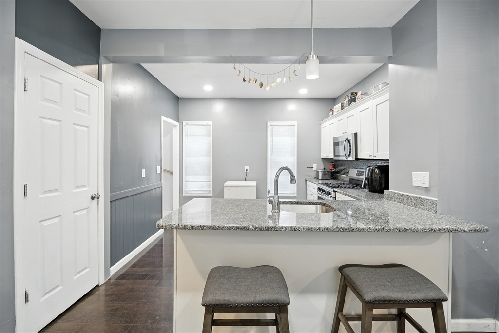 3 Ashley Street Springfield, MA 01105 - Photo 8 of 20 Gallery Image 8