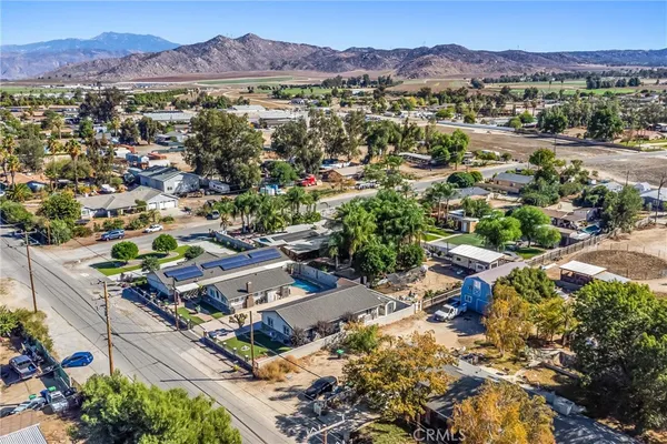 $940,000 | 19815 Magnolia Avenue, Nuevo, CA 92567