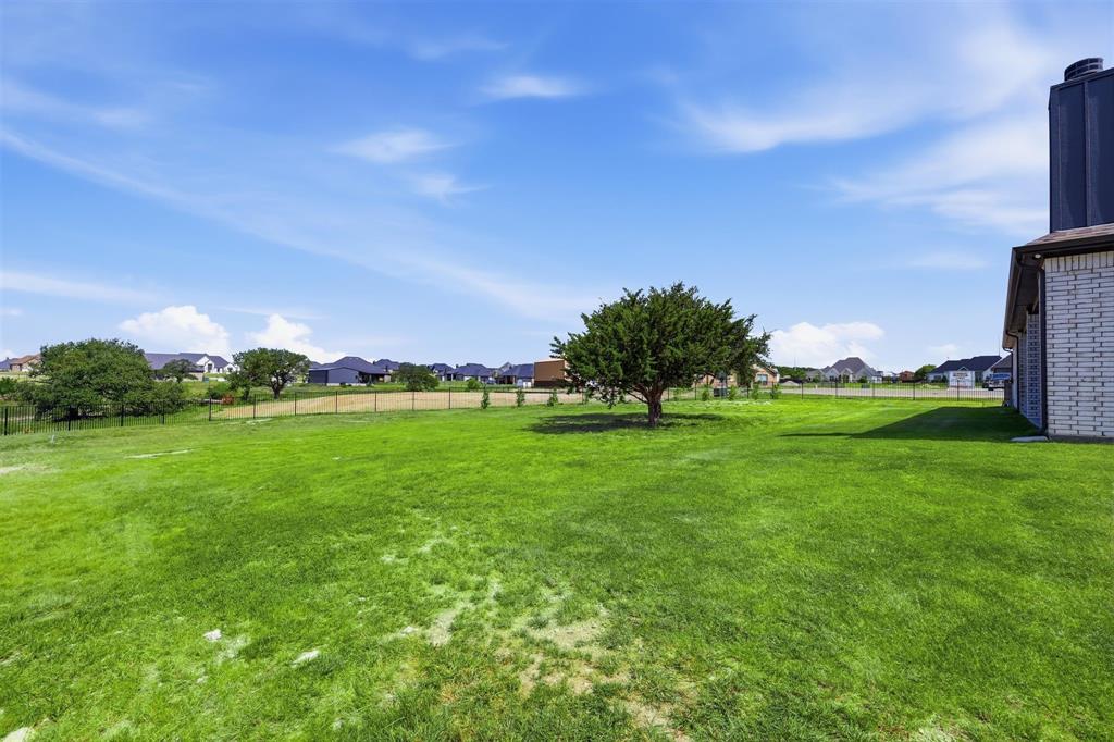 901 Medaris Way Azle, TX 76020 - Photo 31 of 39