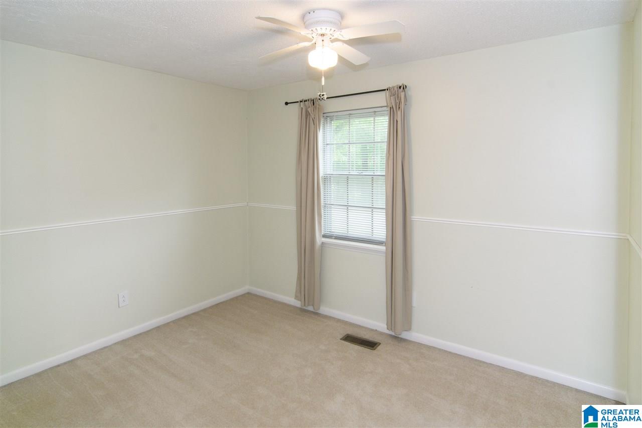 548 Overhill Drive Pelham, AL 35124 - Photo 19 of 32