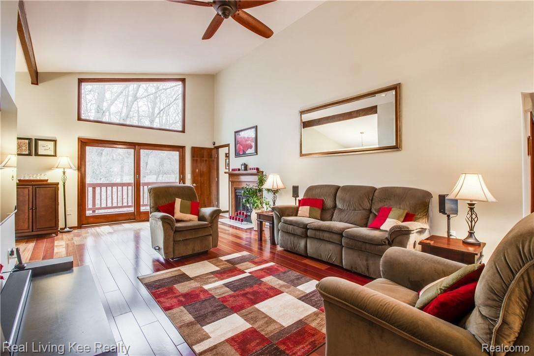 5330 Old Mill Road Rochester, MI 48306 - Photo 8 of 77 INTERIORS (3 of 46).jpg