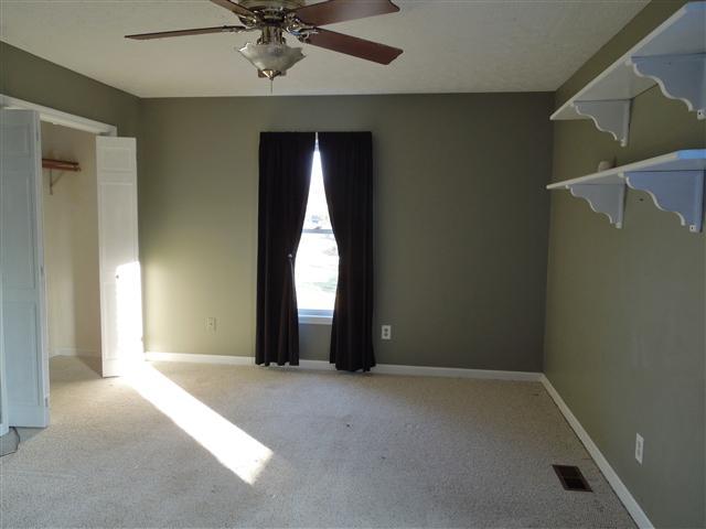 635 Hurricane Loop Tennessee Ridge, TN 37178 - Photo 16 of 20 Bedroom #4