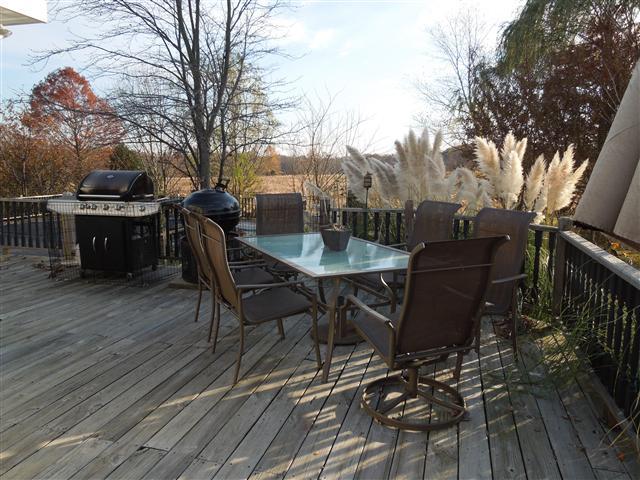 635 Hurricane Loop Tennessee Ridge, TN 37178 - Photo 5 of 20 Nice deck - side back area to full wrap around above ground pool.