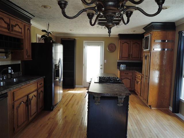 635 Hurricane Loop Tennessee Ridge, TN 37178 - Photo 10 of 20 Second view in kitchen -- ample cabinet space.