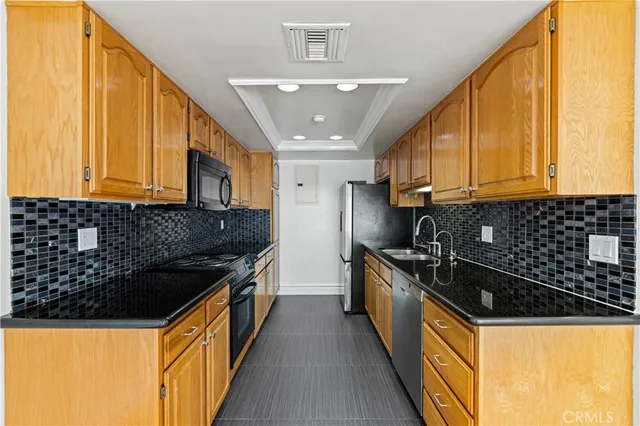 $3,000 | 515 North Kenwood Street, Unit 112, Glendale, CA 91206