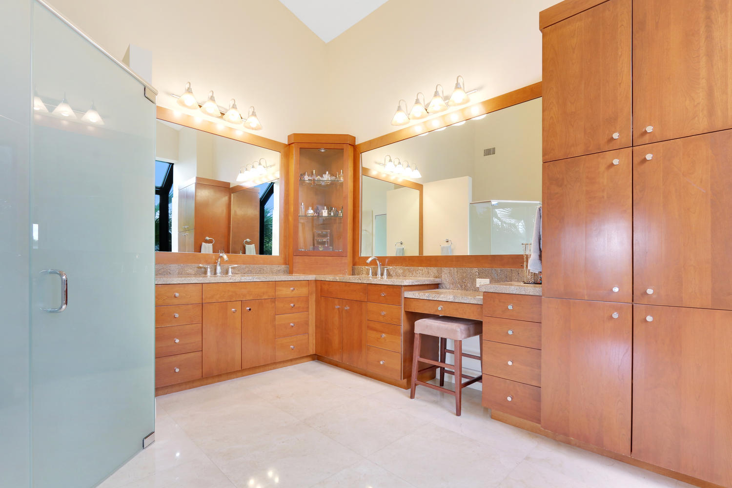 4140 Georges Way Boca Raton, FL 33434 - Photo 16 of 37 Master Bathroom