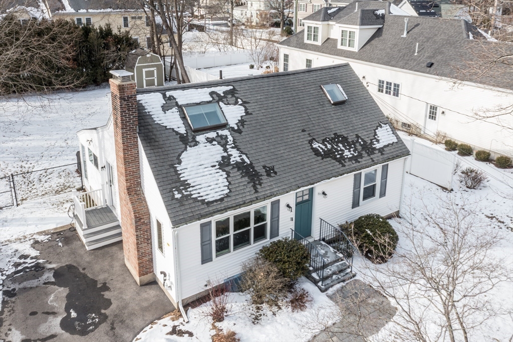 1 Lincoln Street Extension Natick, MA 01760 - Photo 3 of 31 a front view of a house with plants