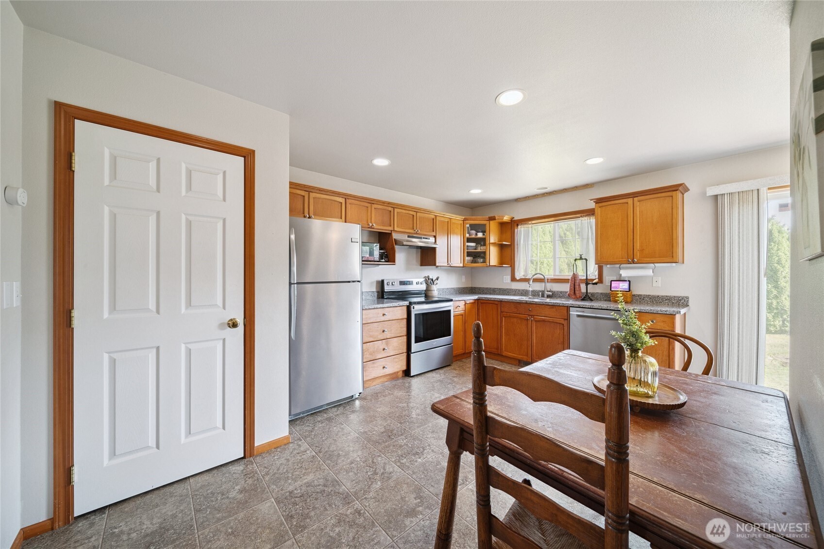 843 Garfield Street Sumas, WA 98295 - Photo 11 of 40