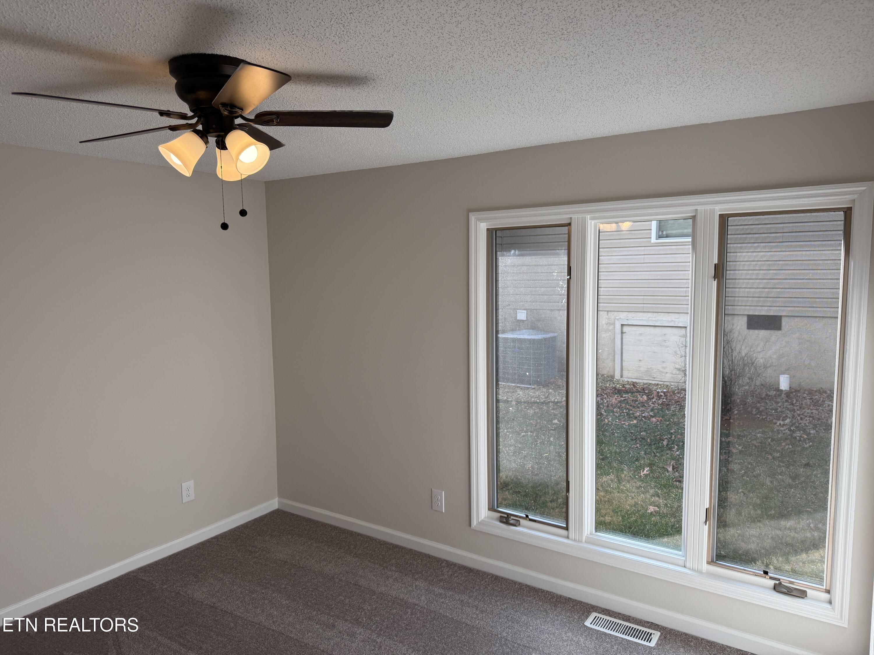 116 Inata Circle Loudon, TN 37774 - Photo 18 of 31 18