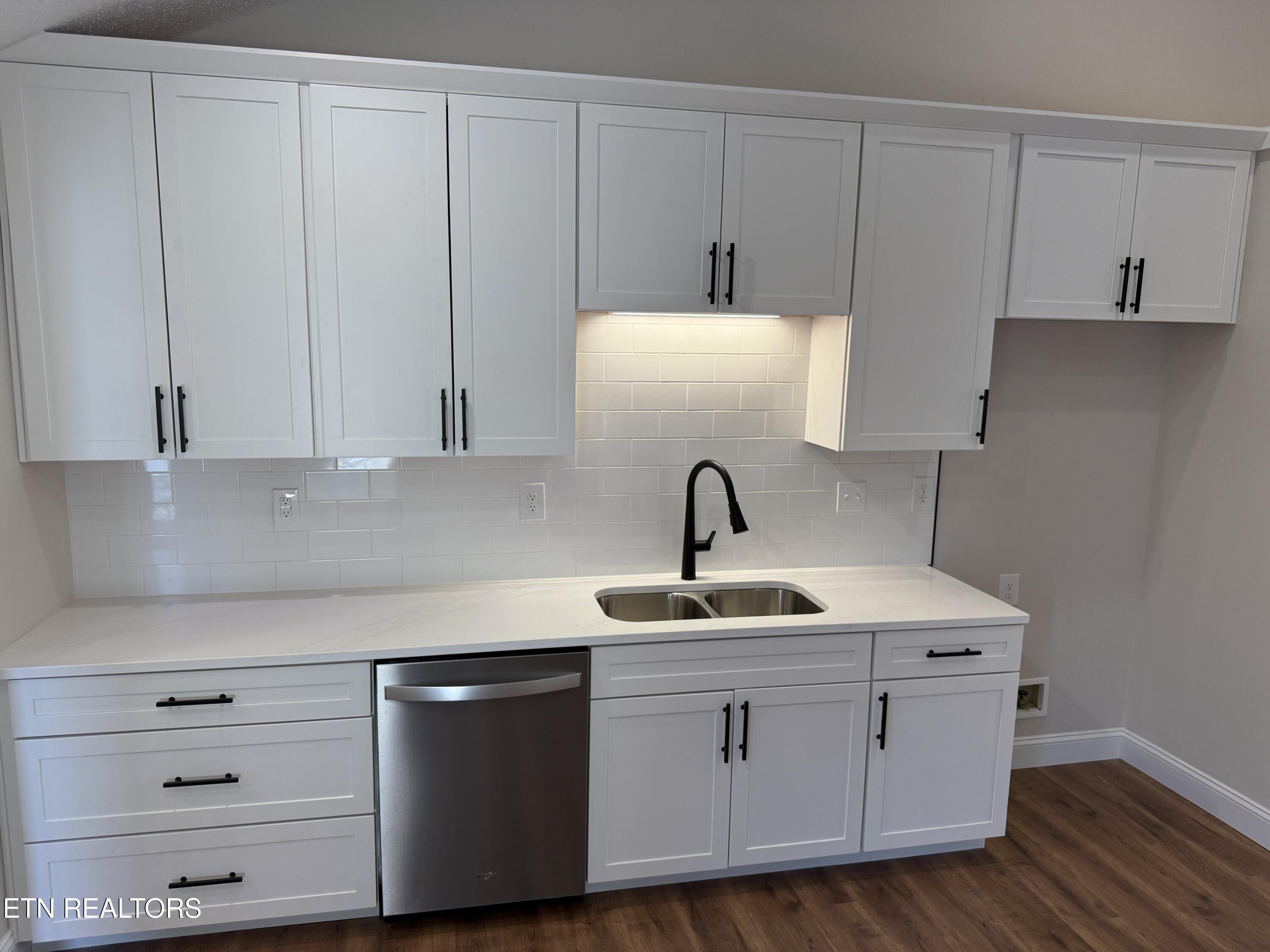 116 Inata Circle Loudon, TN 37774 - Photo 9 of 31 9