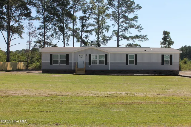 $219,000 | 309 Pridgen Acre Drive, Clarkton, NC 28433