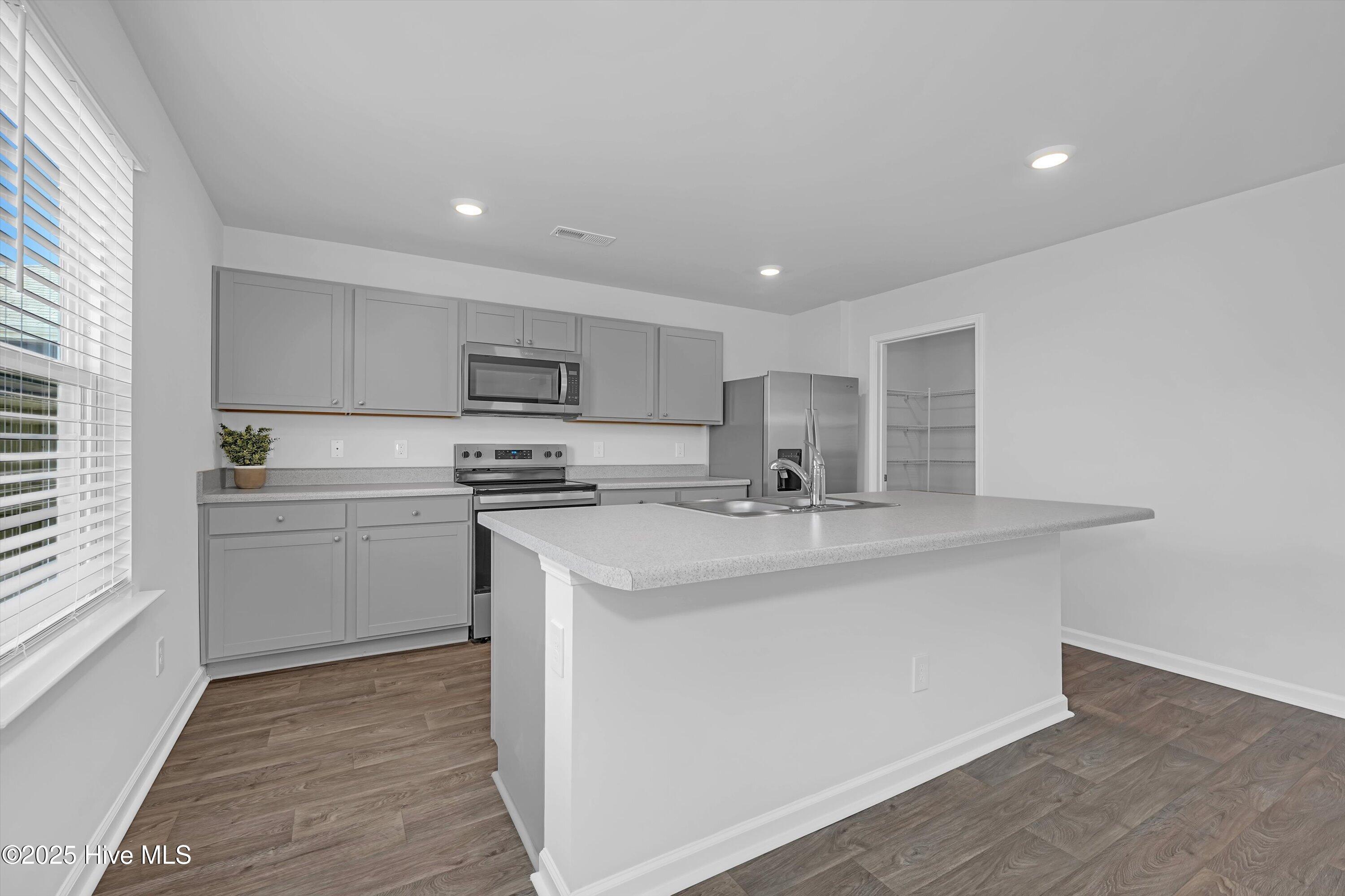 1202 King Eider Way Winnabow, NC 28479 - Photo 12 of 36 17-A7402308