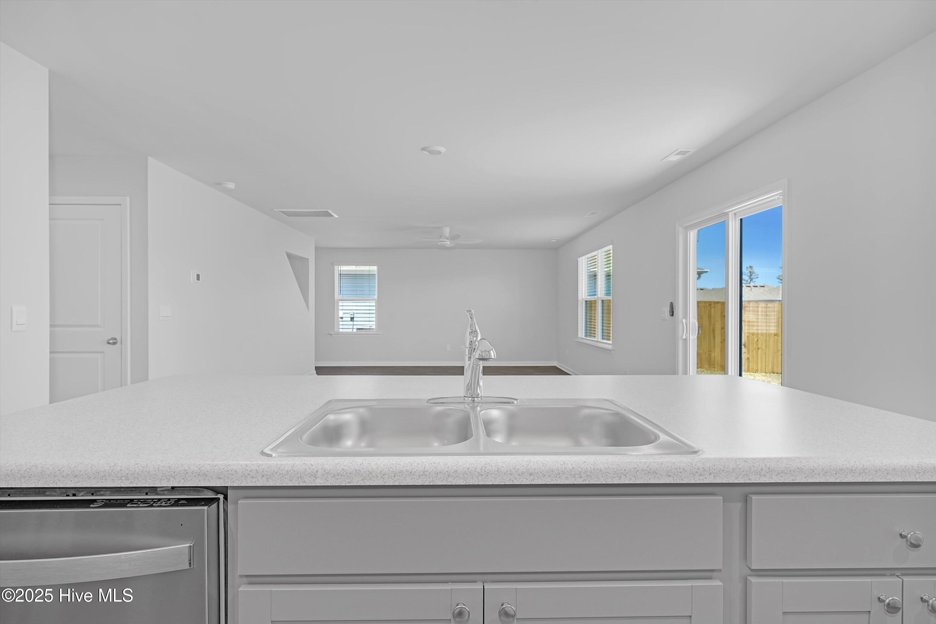 1202 King Eider Way Winnabow, NC 28479 - Photo 15 of 36 20-A7402336