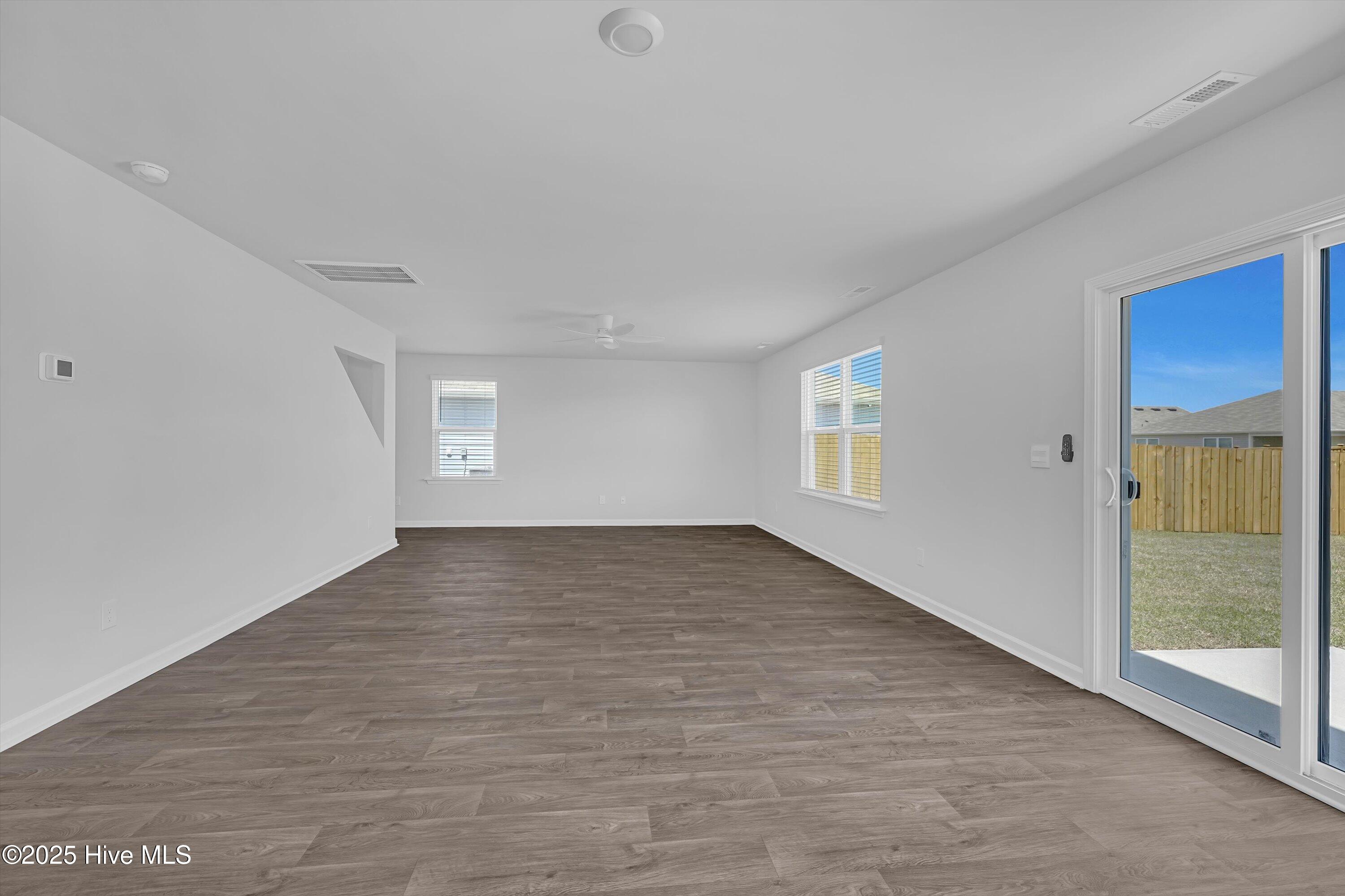 1202 King Eider Way Winnabow, NC 28479 - Photo 7 of 36 09-A7402344