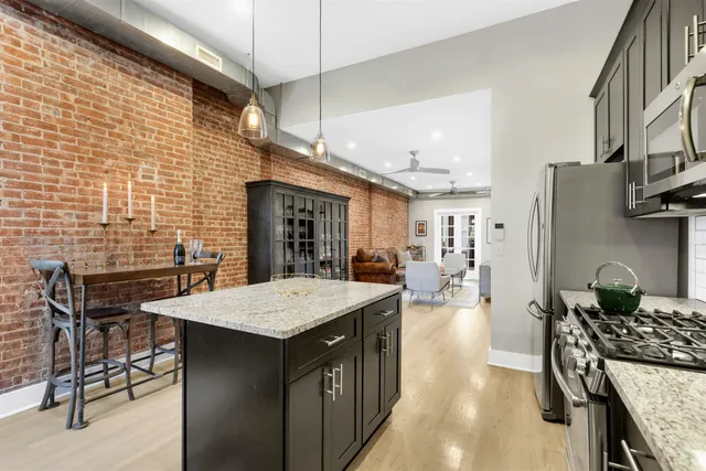 $3,850 | 1112 Hudson Street, Unit 5R, Hoboken, NJ 07030