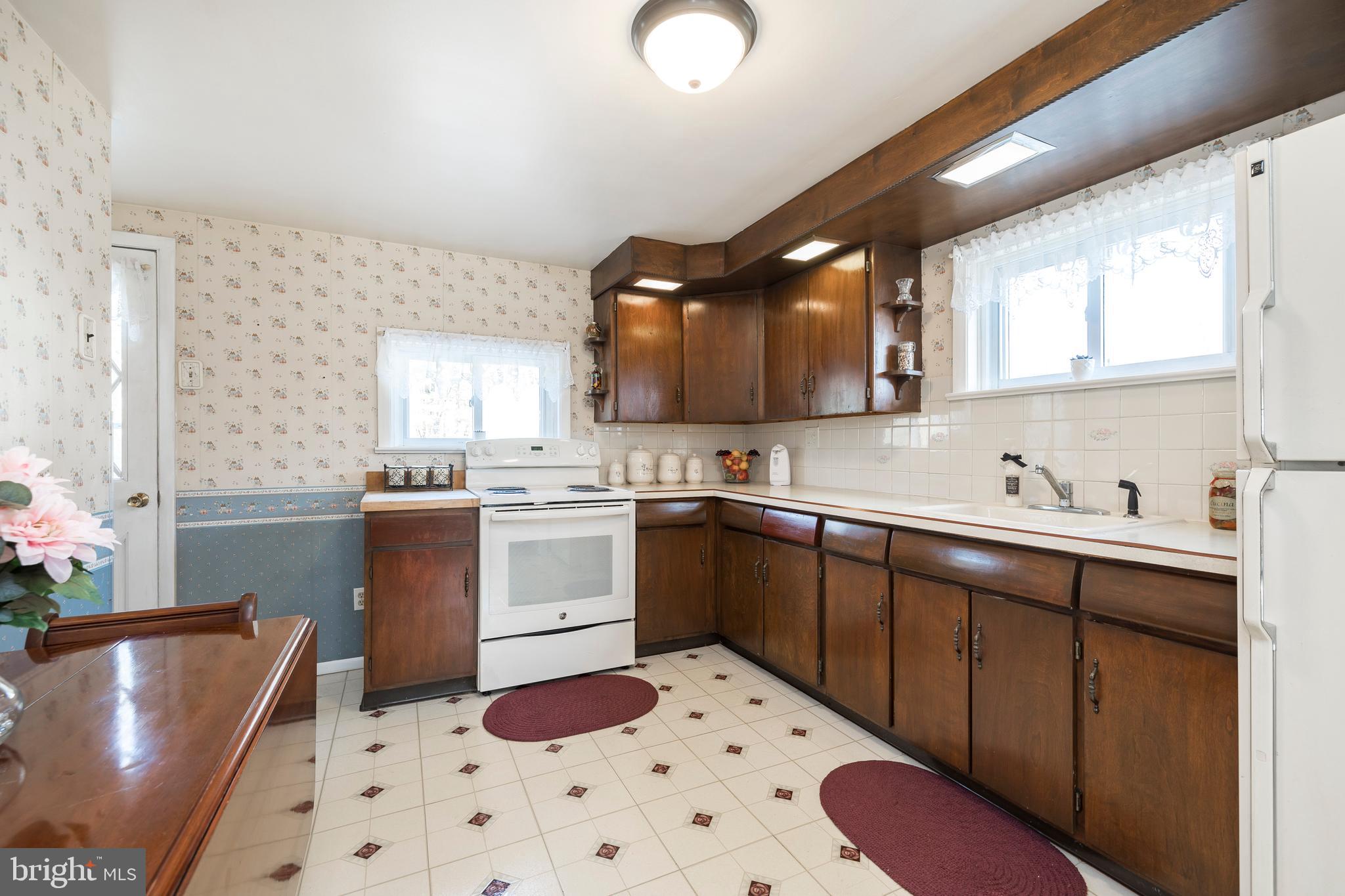 254 West Orvilla Road Hatfield, PA 19440 - Photo 9 of 53 Gallery Image 9