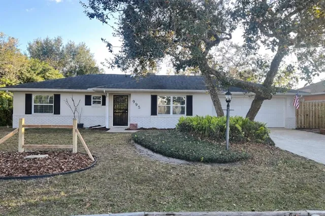 $279,900 | 995 Sweetbrier Drive, Deltona, FL 32725