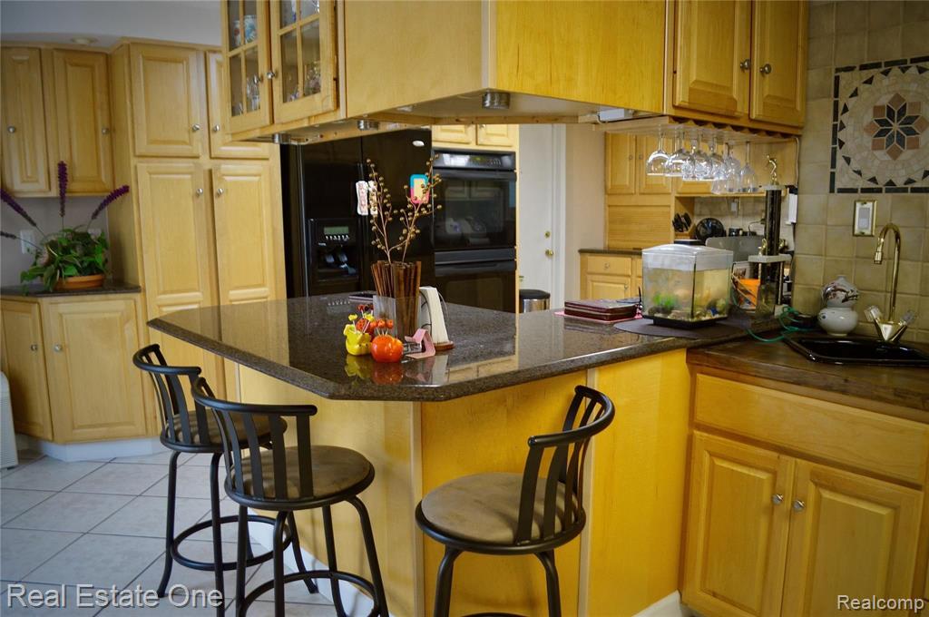 735 Leinster Road Rochester Hills, MI 48309 - Photo 8 of 22