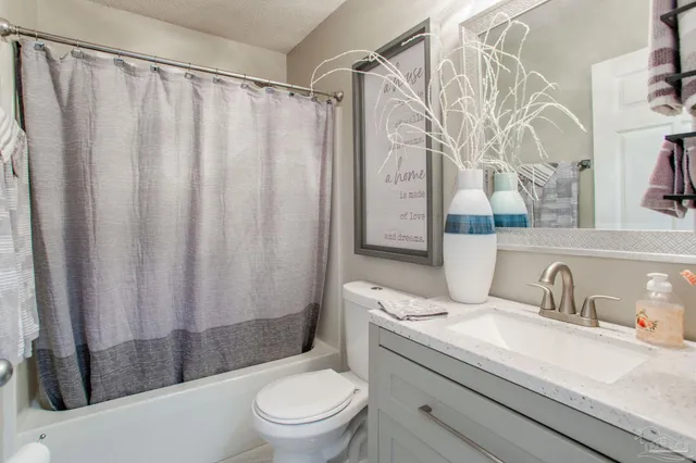 $395,000 | 9141 Daytona Drive, Pensacola, FL 32506