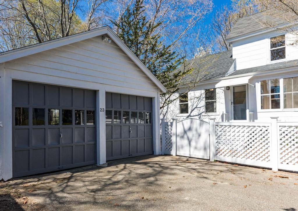 23 Gill Street Exeter, NH 03833 - Photo 2 of 41