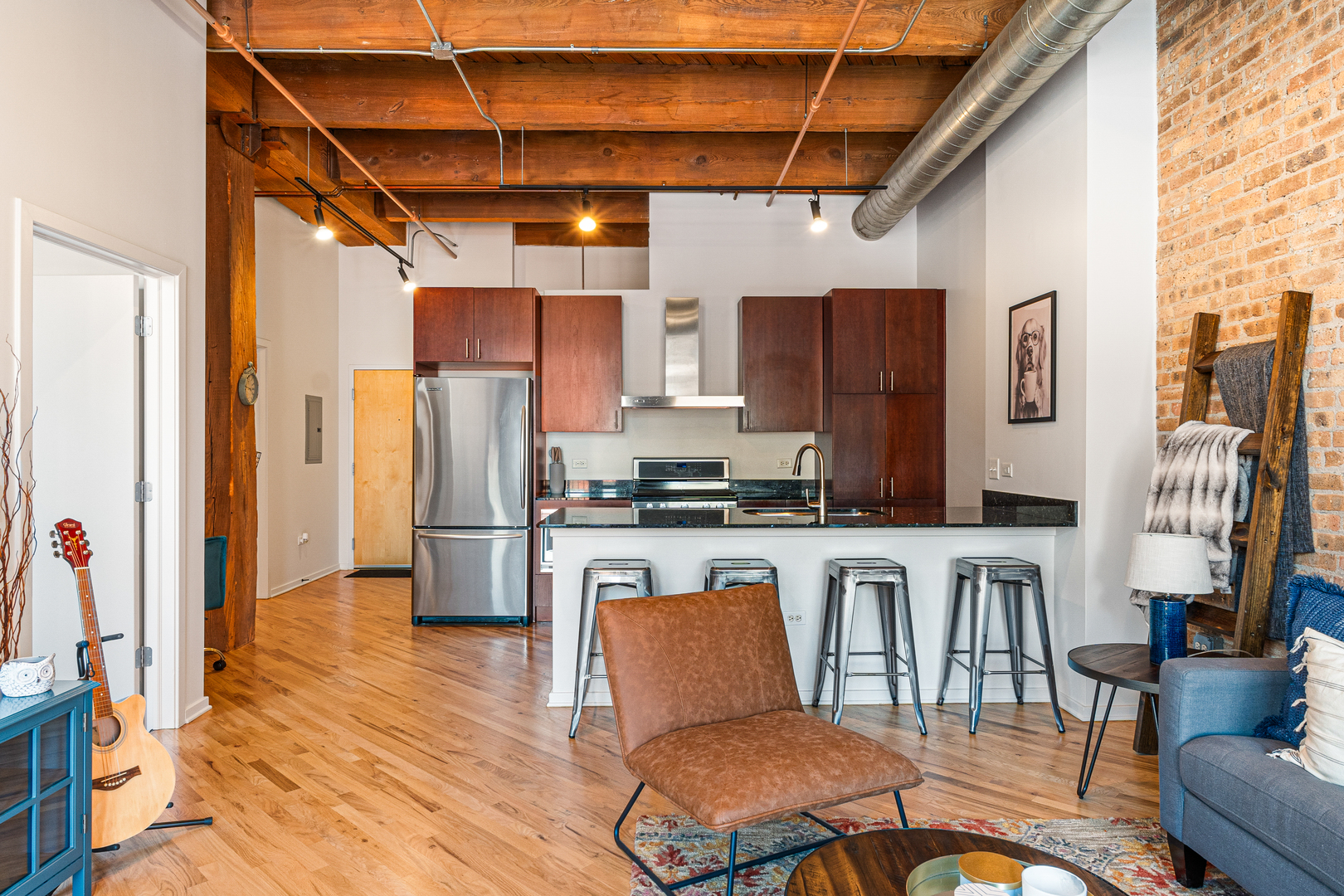 1040 West Adams Street, Unit 358 Chicago, IL 60607 - Photo 8 of 25 Gallery Image 8