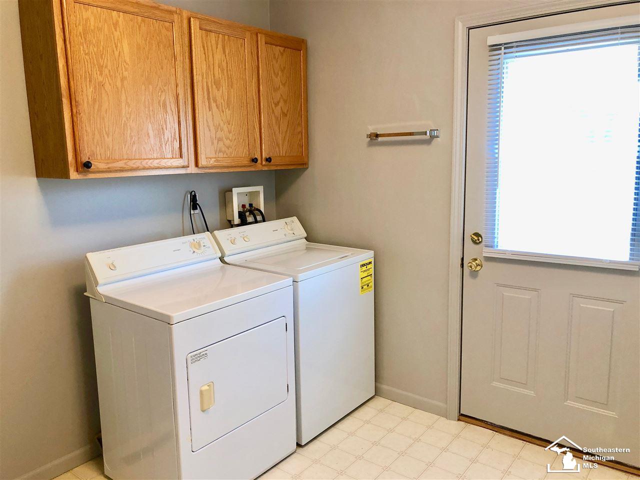 928 Cole Road Monroe, MI 48162 - Photo 29 of 32 31396429-28.JPG