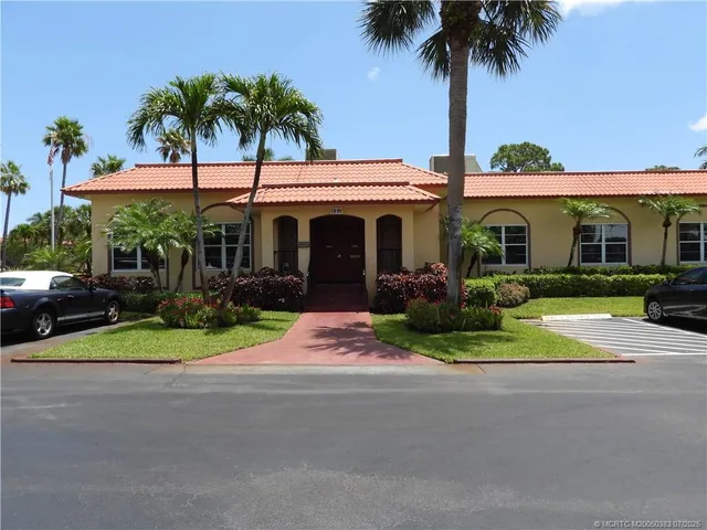 $145,000 | 1949 Southwest Palm City Road, Unit 25I, Stuart, FL 34994