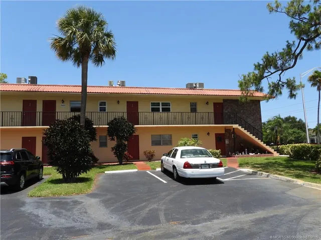 $145,000 | 1949 Southwest Palm City Road, Unit 25I, Stuart, FL 34994