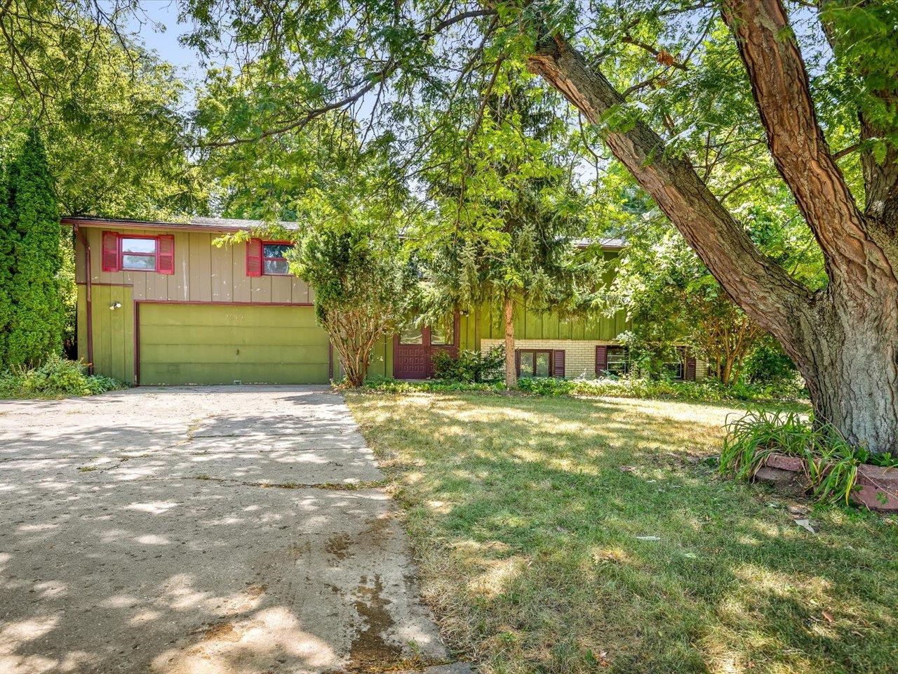 2519 Highcrest Road Rockford, IL 61107 - Photo 1 of 44